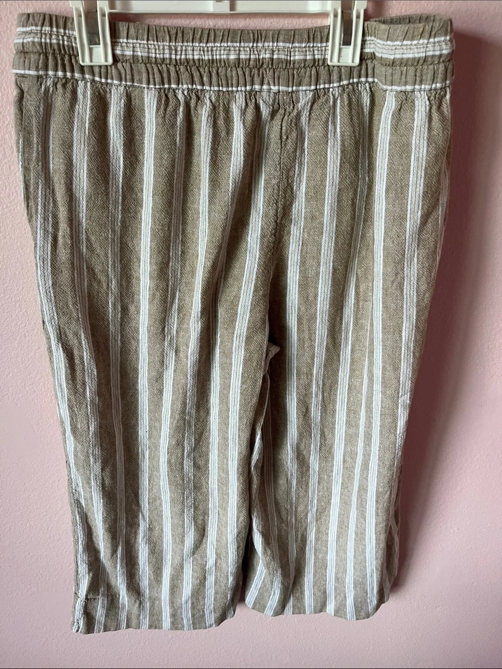 Banana Republic Beige and White Striped Cropped Linen Pants